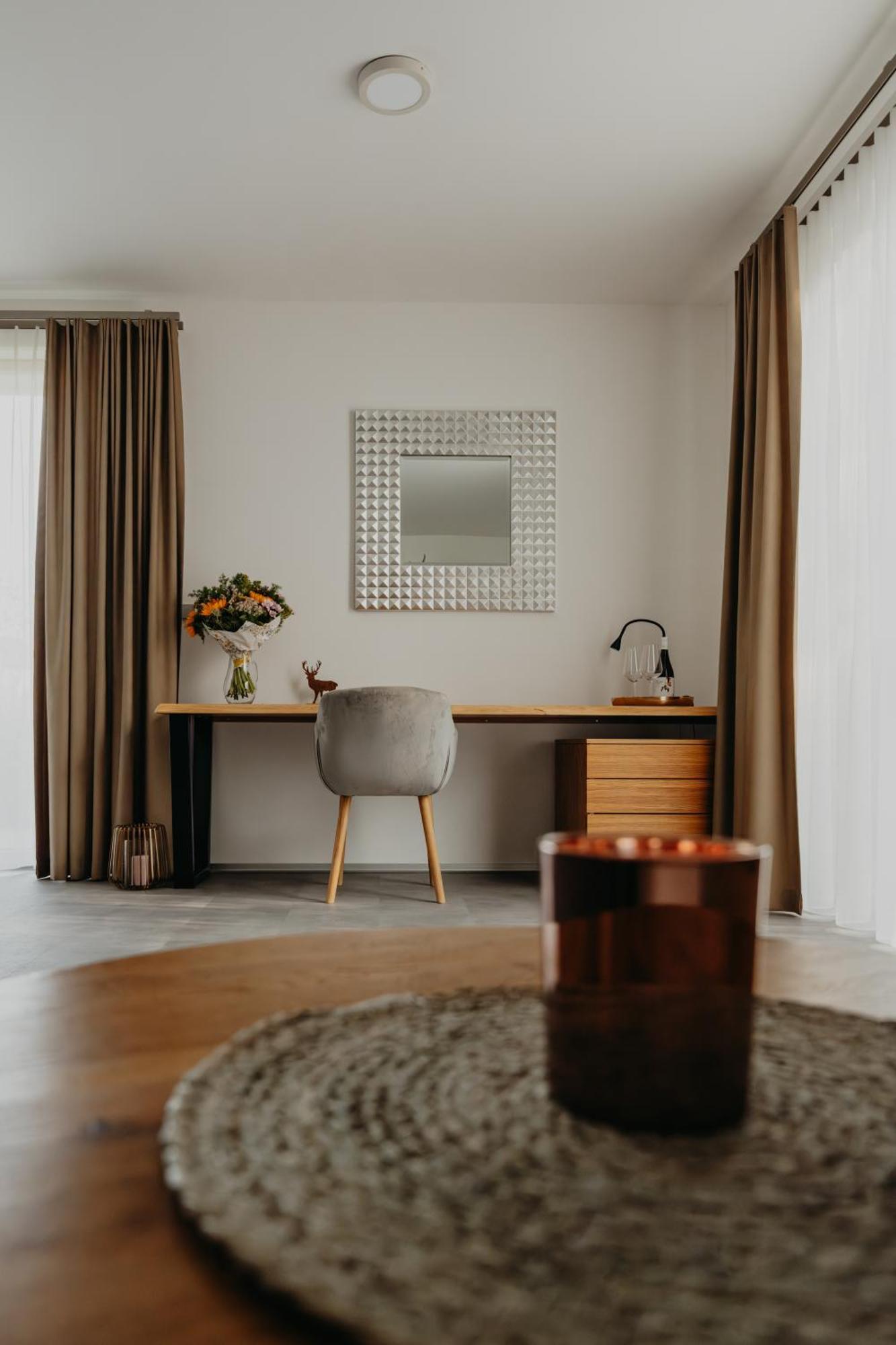 Apartman Usti Hranice  Buitenkant foto